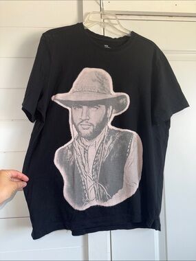 Elvis Presley graphic tee